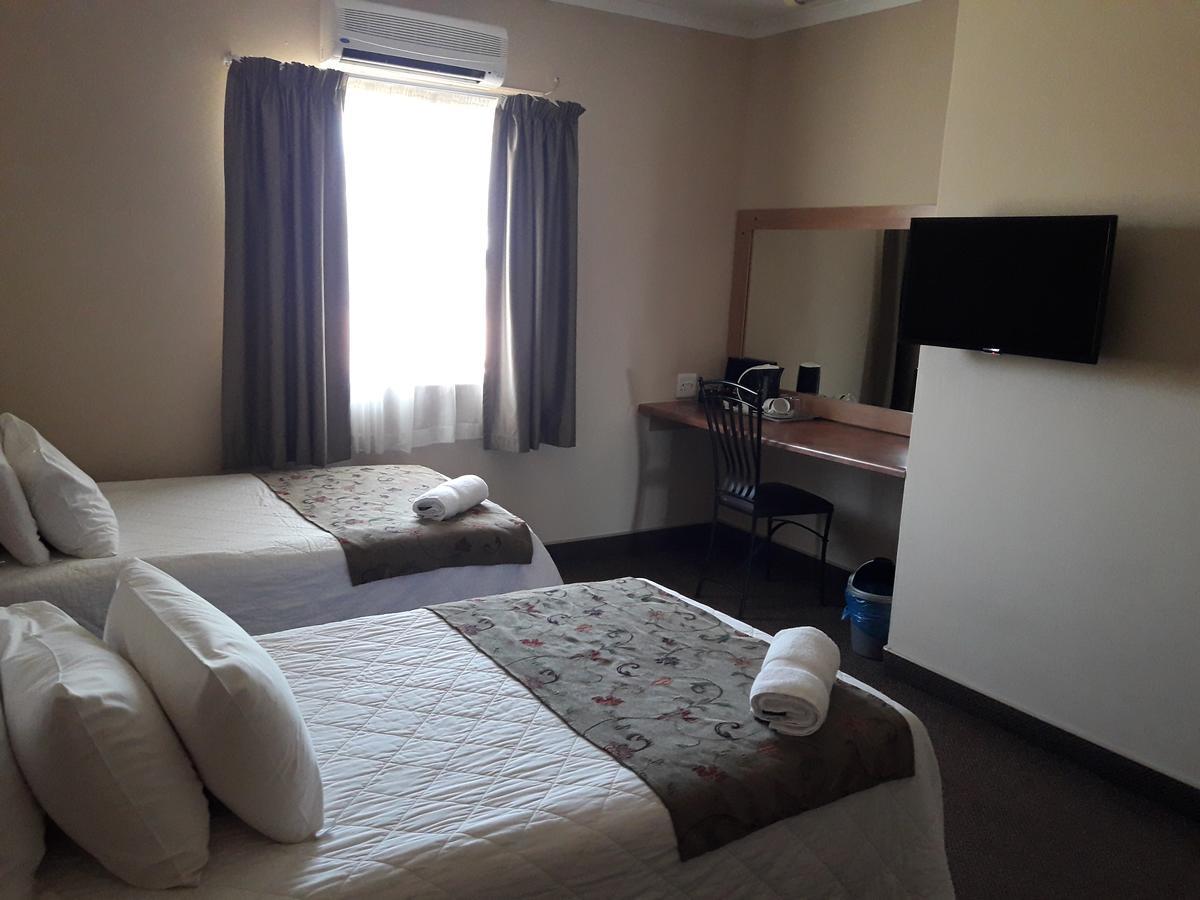Airport Hotel Кимберли Экстерьер фото